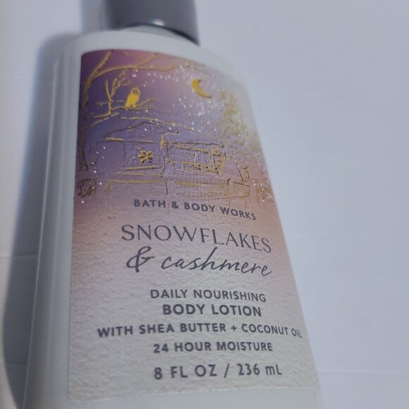 BATH & BODY WORKS SNOWFLAKES & CASHMERE BODY LOTION | 8 oz | NEW | WINTER SCENT - Picture 4 of 6